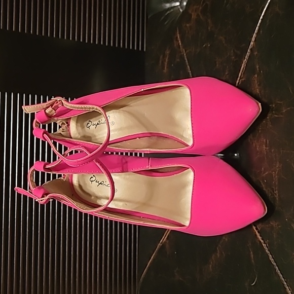 Barbie Pink Heels - Picture 3 of 10